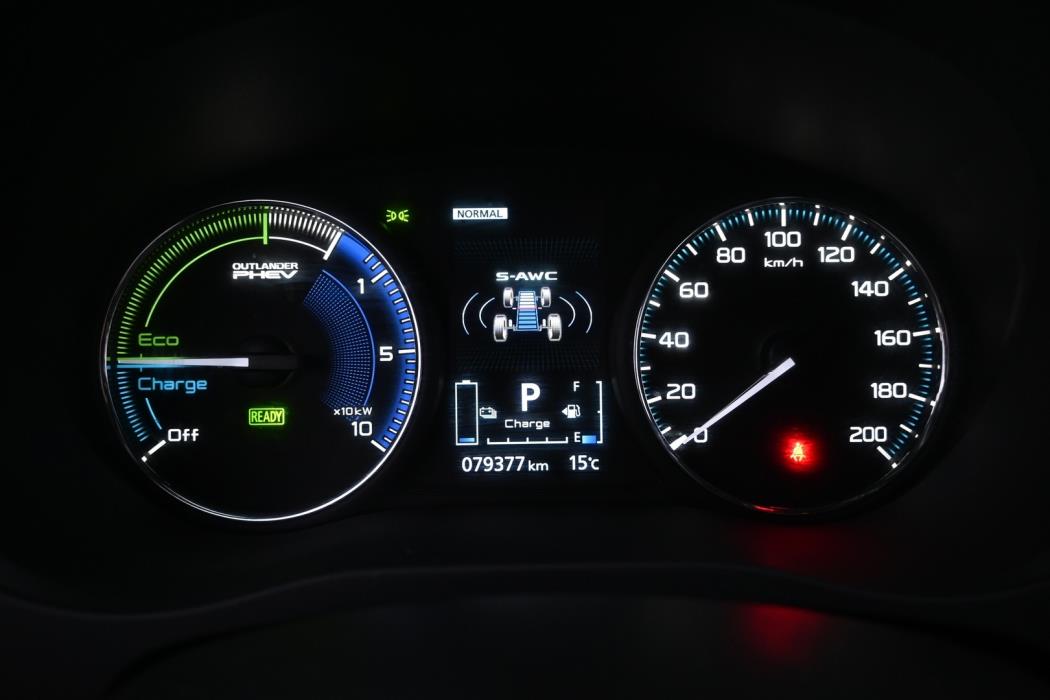 MITSUBISHI Outlander PHEV 2021