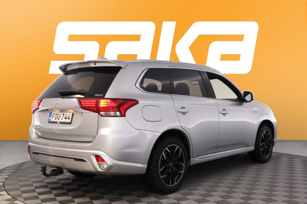 MITSUBISHI Outlander PHEV 2021