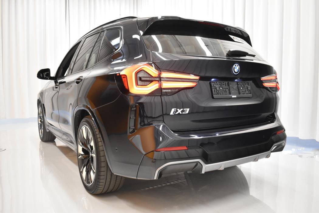 BMW iX3 2022