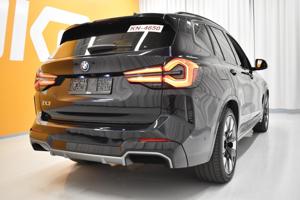 BMW iX3 2022