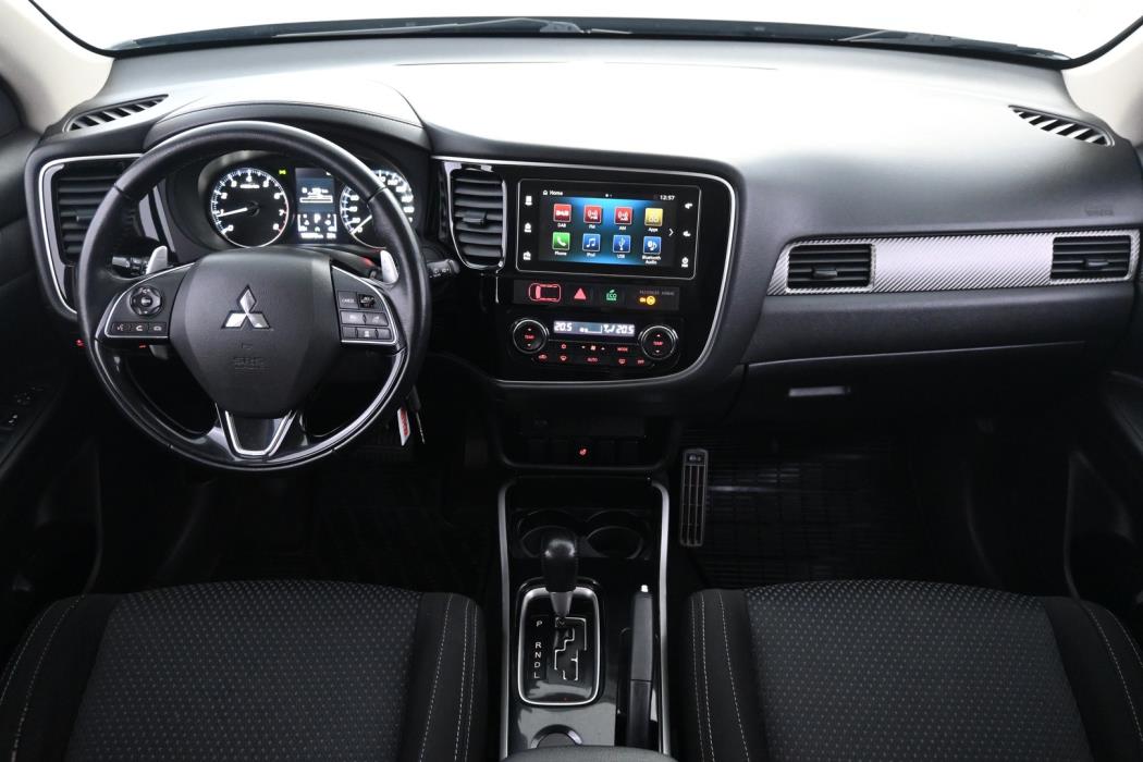 MITSUBISHI Outlander 2017