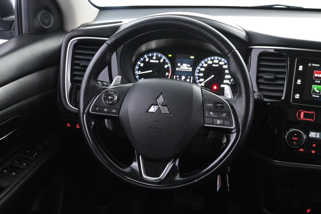 MITSUBISHI Outlander 2017