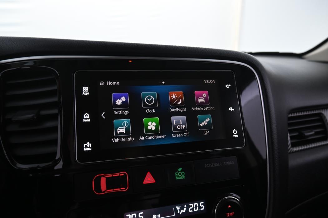 MITSUBISHI Outlander 2017