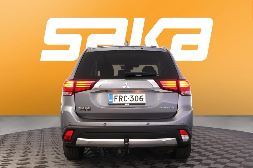 MITSUBISHI Outlander 2017