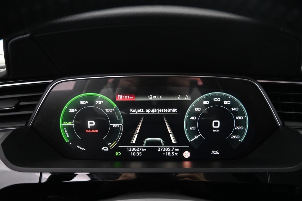 AUDI e-tron 2019