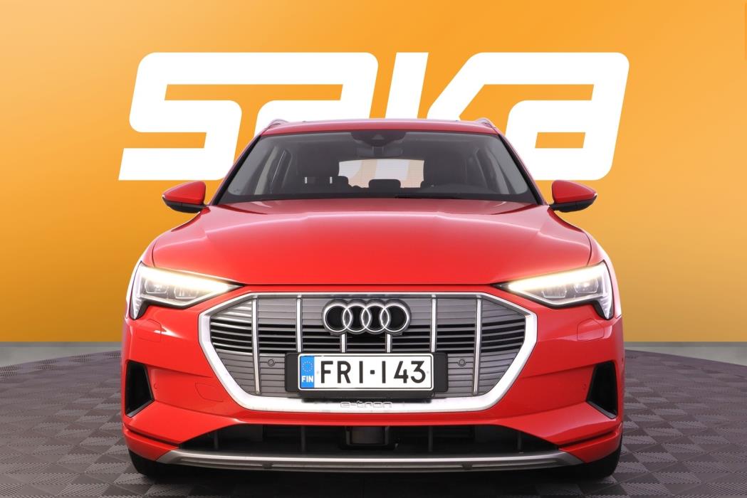 AUDI e-tron 2019