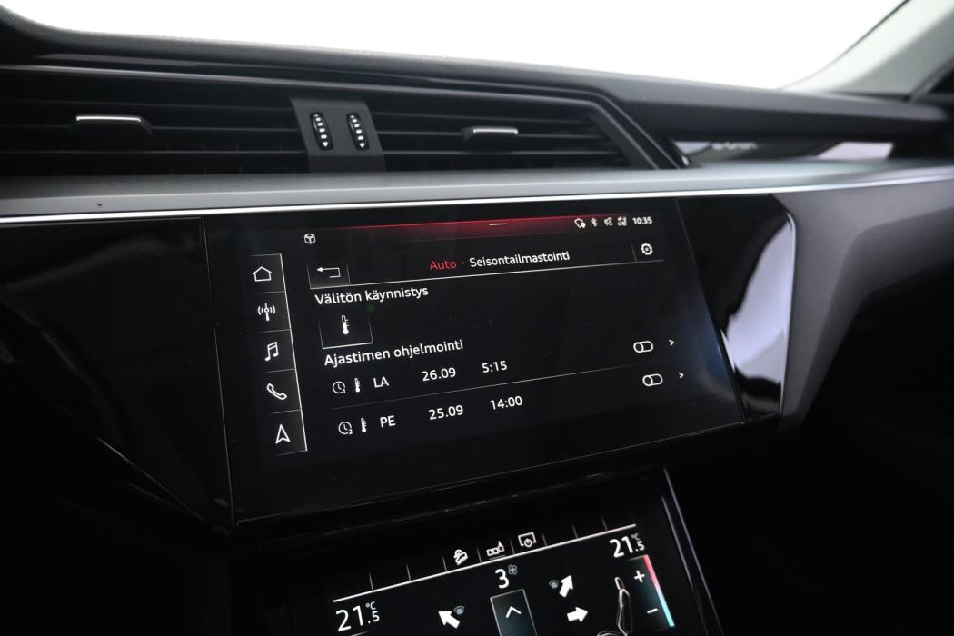 AUDI e-tron 2019