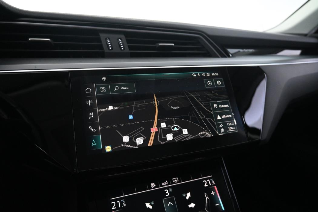 AUDI e-tron 2019