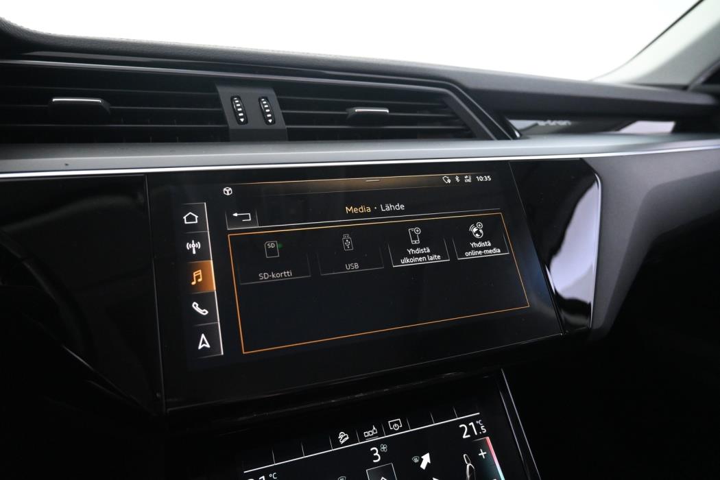 AUDI e-tron 2019