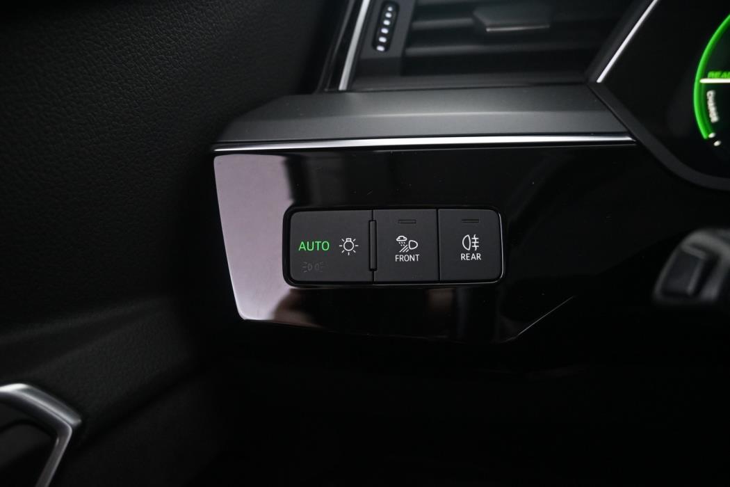 AUDI e-tron 2019