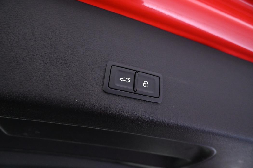 AUDI e-tron 2019