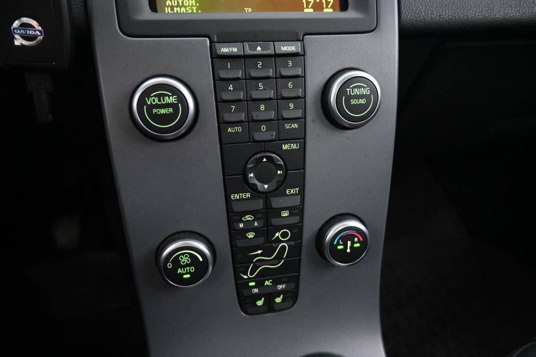 VOLVO S40 2011