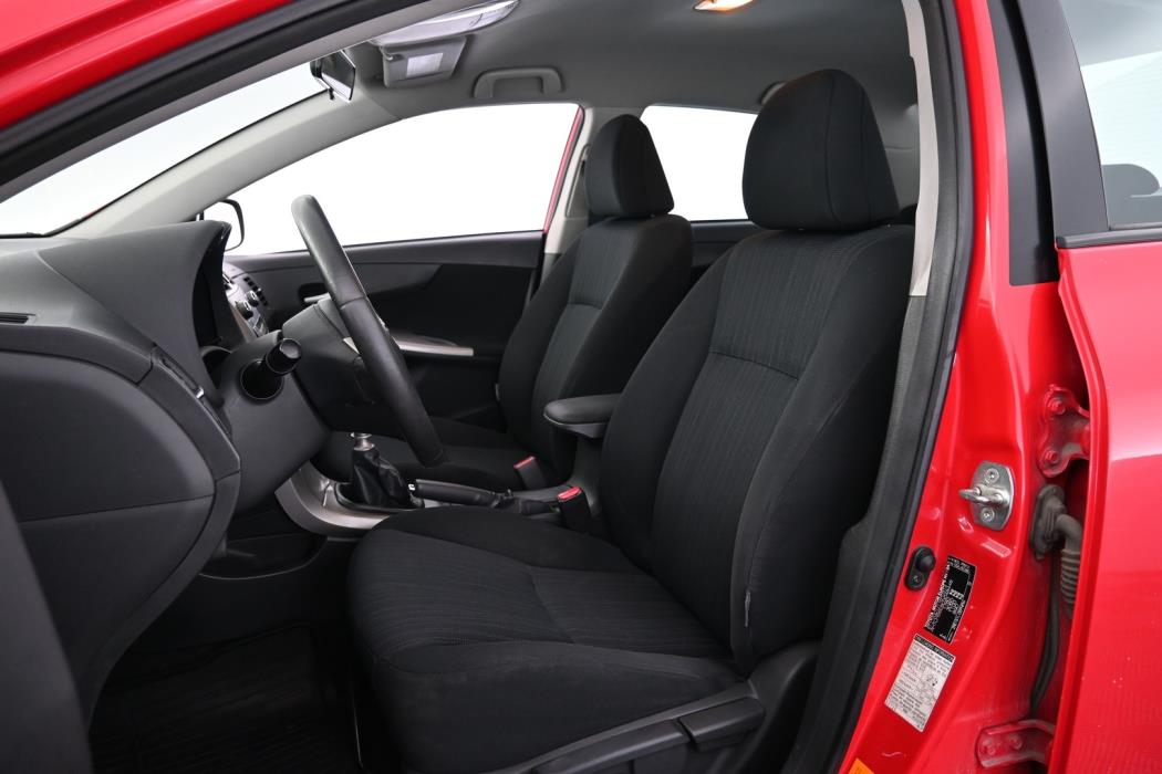 TOYOTA Corolla 2011