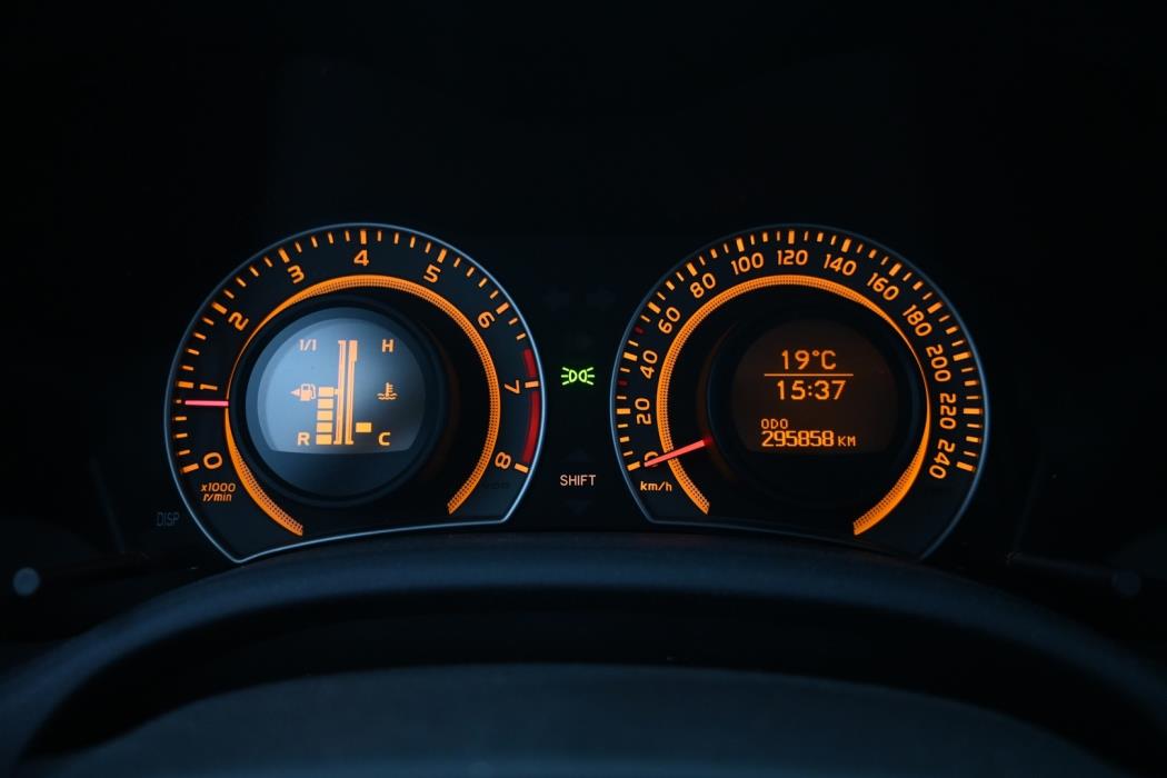 TOYOTA Corolla 2011