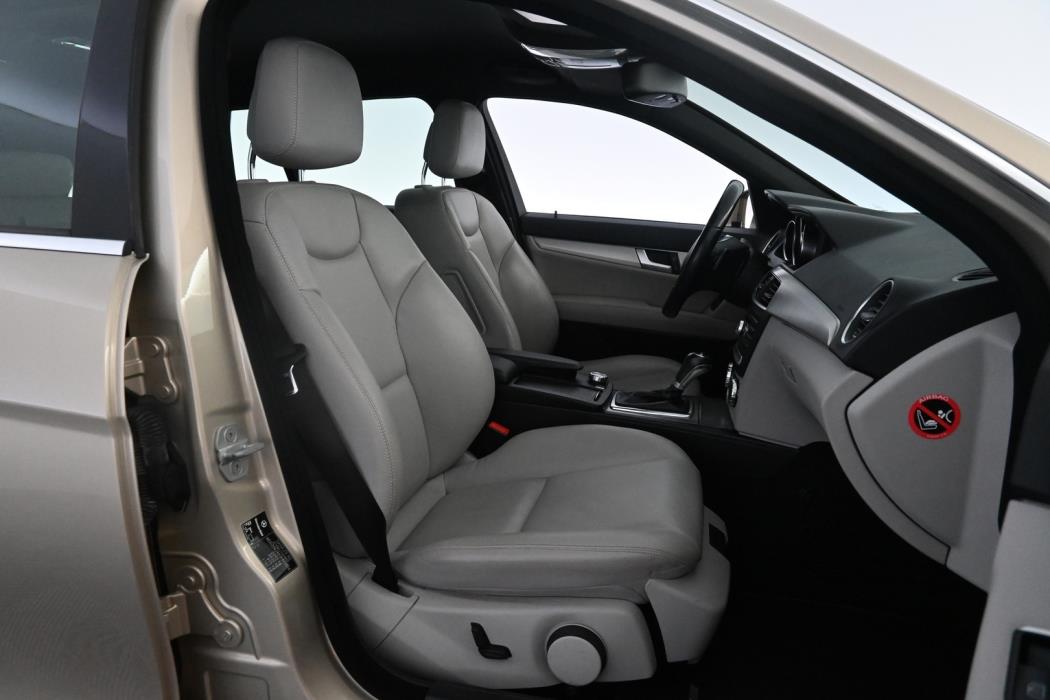 MERCEDES-BENZ C 2012