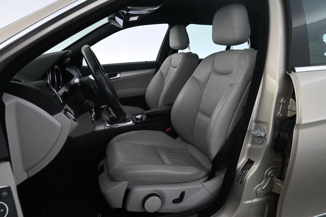 MERCEDES-BENZ C 2012