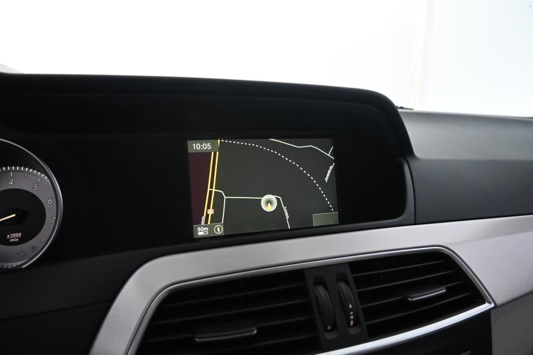 MERCEDES-BENZ C 2012