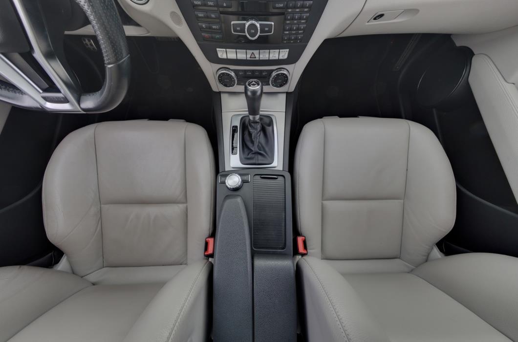 MERCEDES-BENZ C 2012