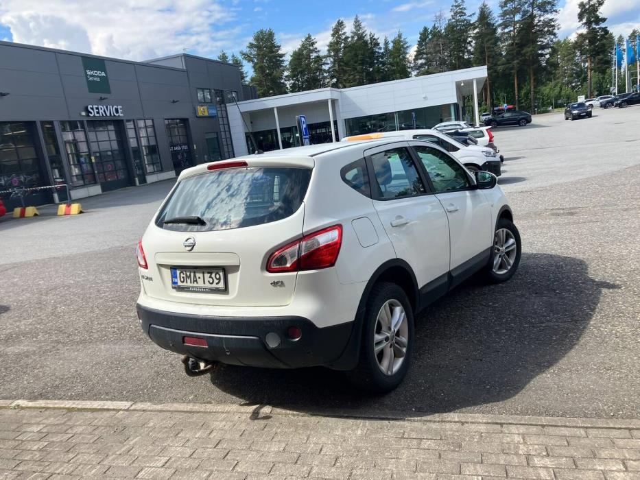 NISSAN Qashqai 2011