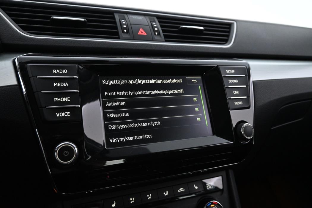 SKODA Superb 2016