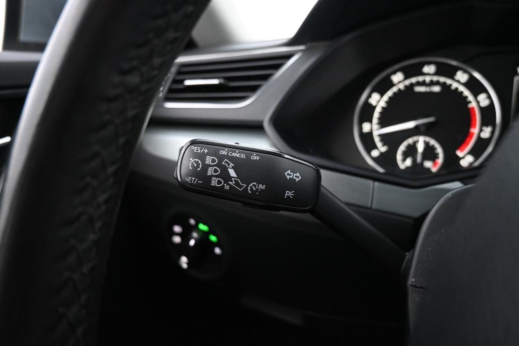SKODA Superb 2016