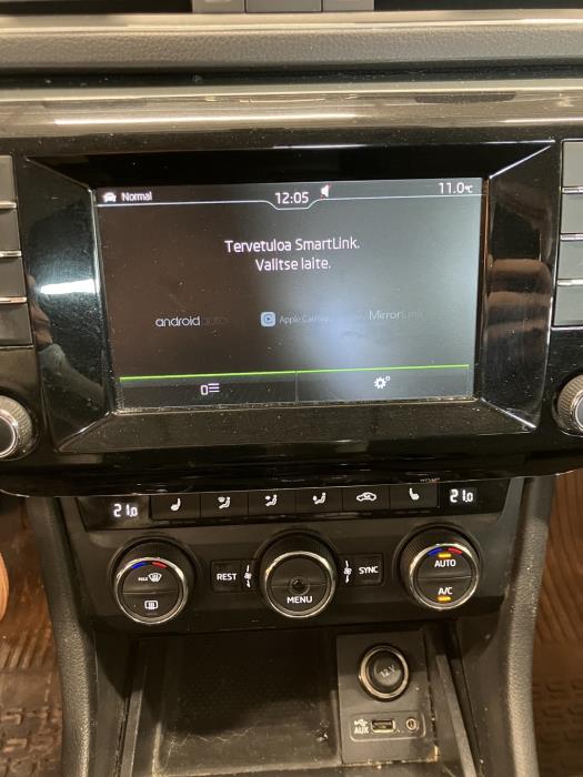 SKODA Superb 2016