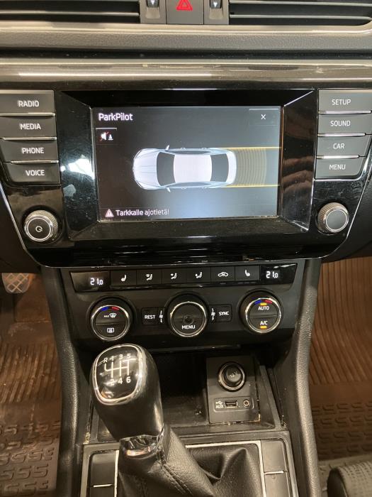 SKODA Superb 2016