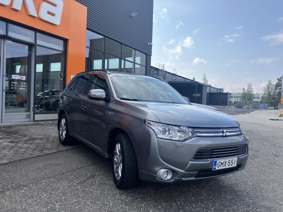 MITSUBISHI Outlander PHEV 2014