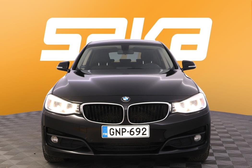 BMW 320 2016