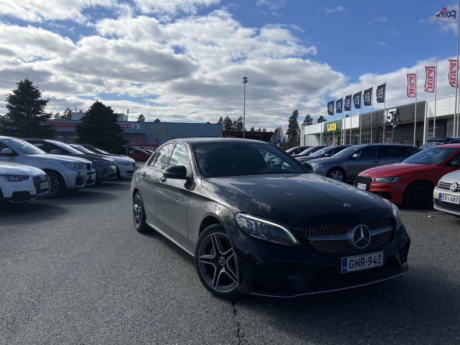MERCEDES-BENZ C 2020