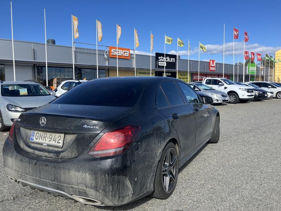 MERCEDES-BENZ C 2020