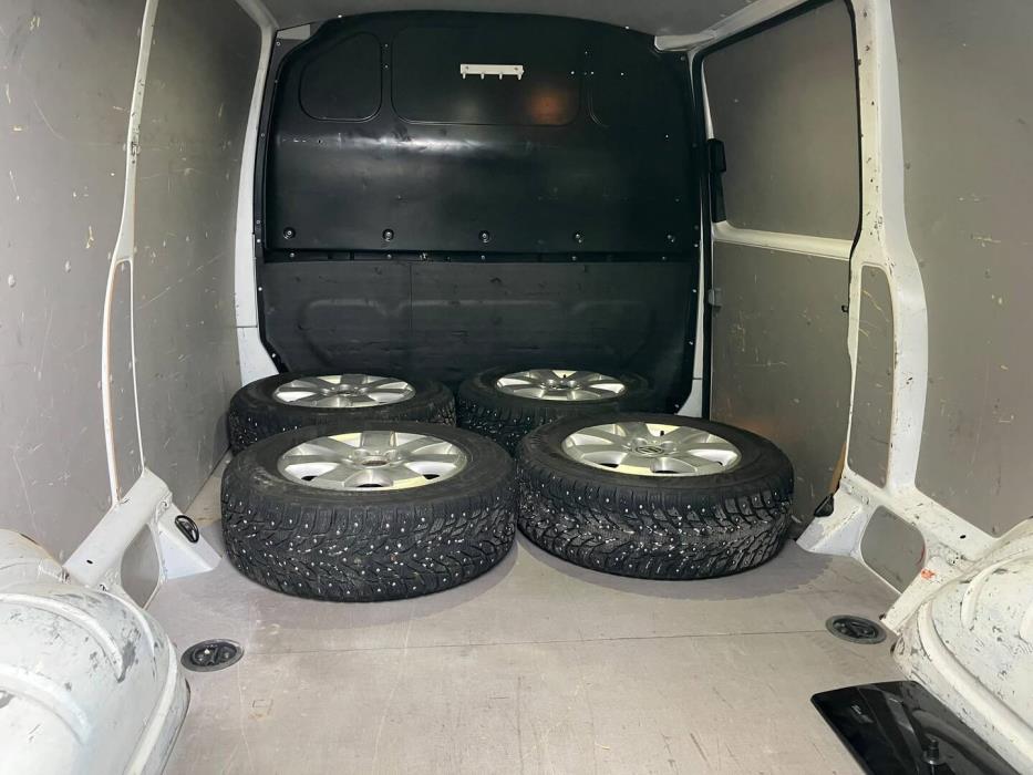 VOLKSWAGEN Transporter 2016