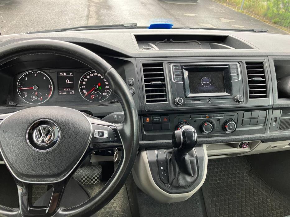 VOLKSWAGEN Transporter 2016
