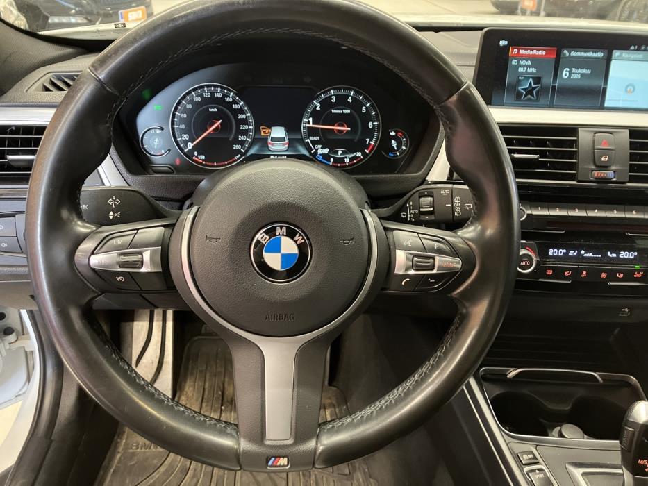 BMW 320 2019