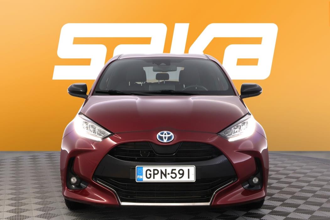 TOYOTA Yaris 2021