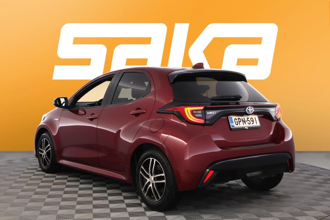 TOYOTA Yaris 2021