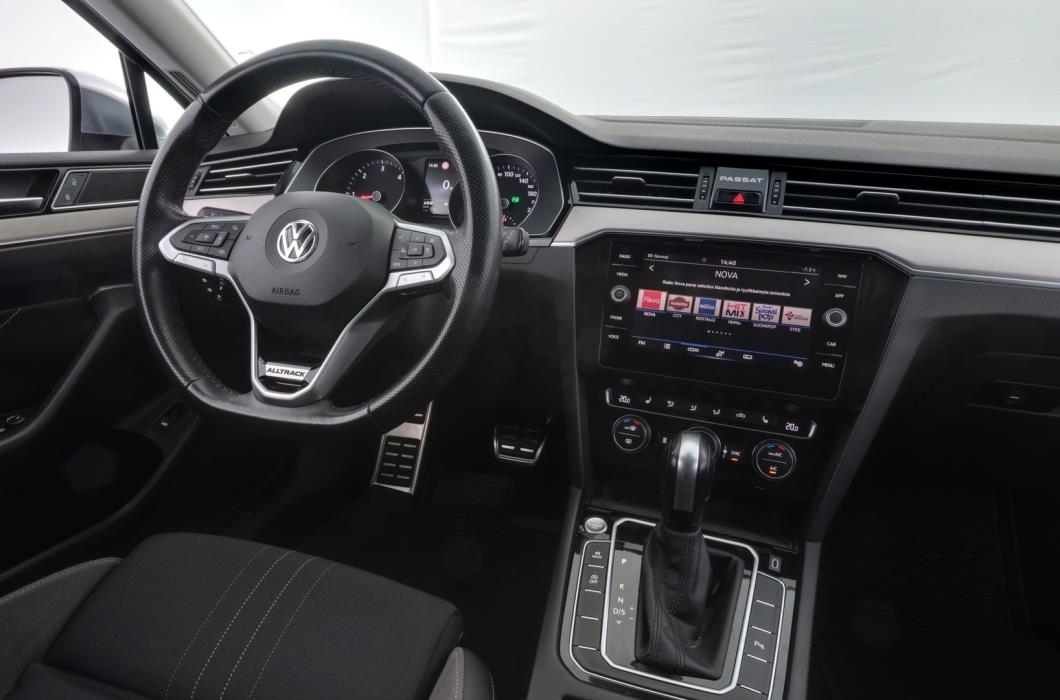 VOLKSWAGEN Passat 2020