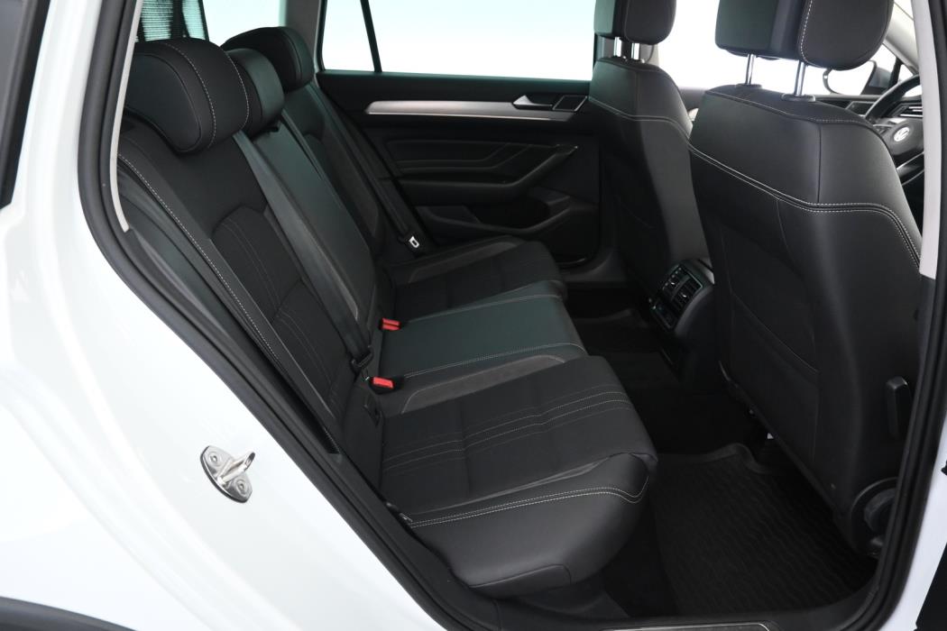 VOLKSWAGEN Passat 2020