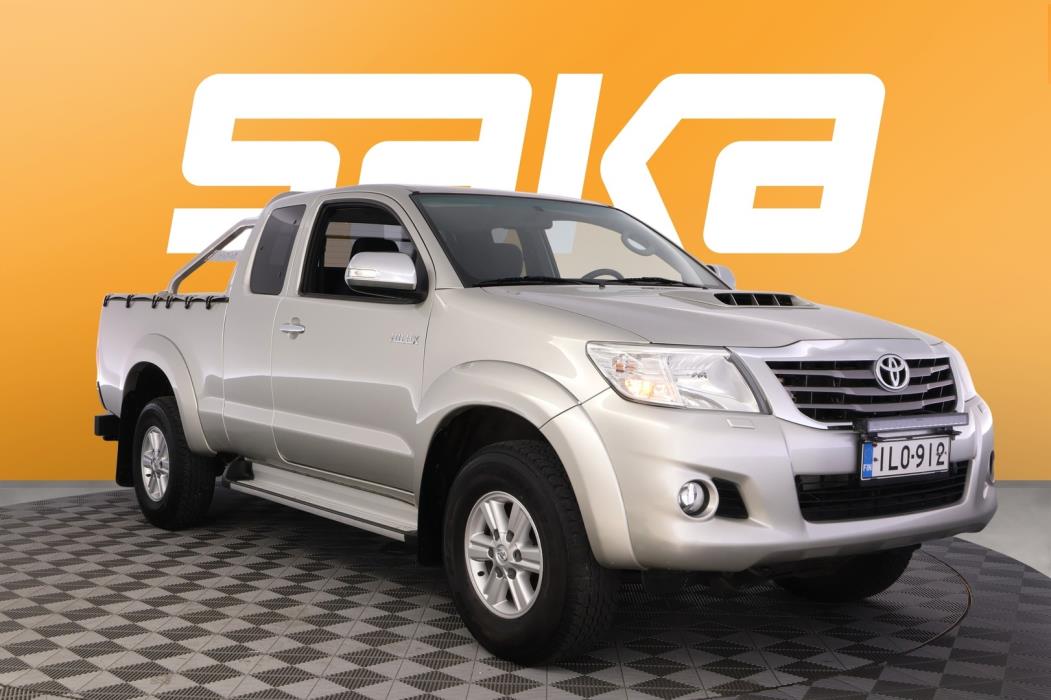 TOYOTA Hilux 2014