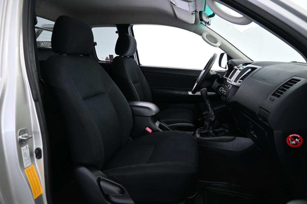 TOYOTA Hilux 2014