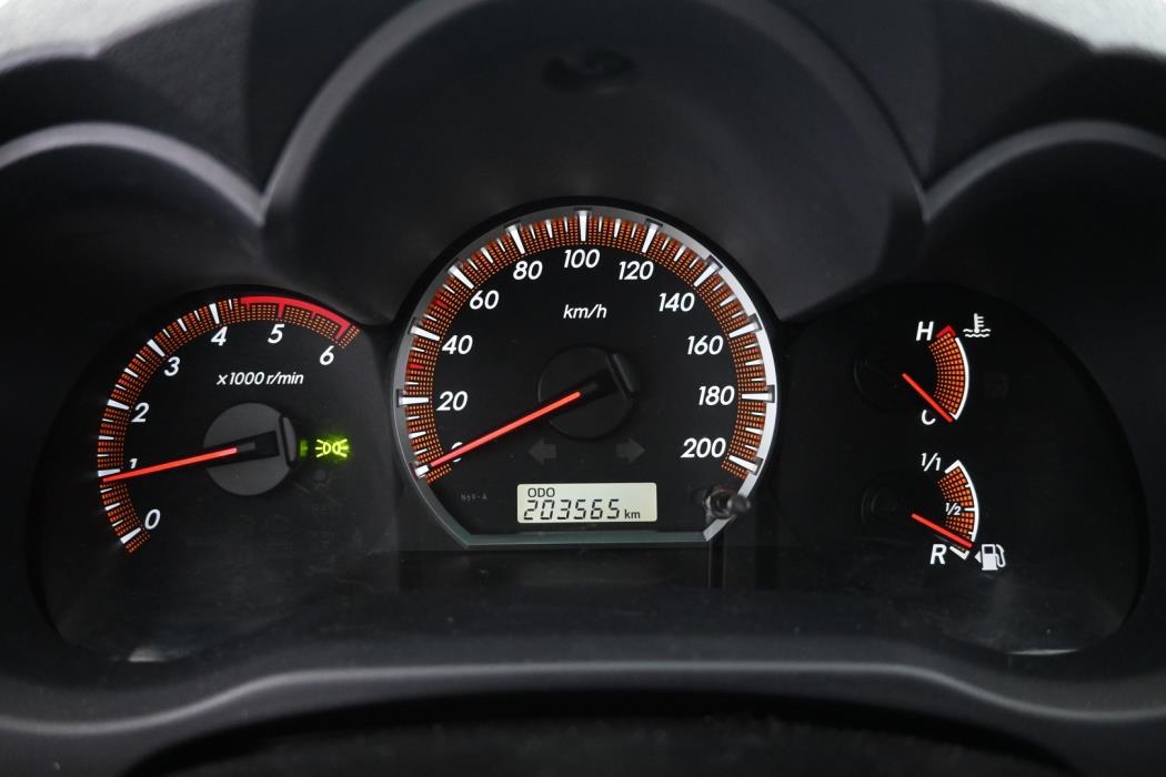 TOYOTA Hilux 2014
