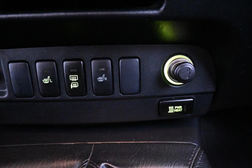 TOYOTA Hilux 2014