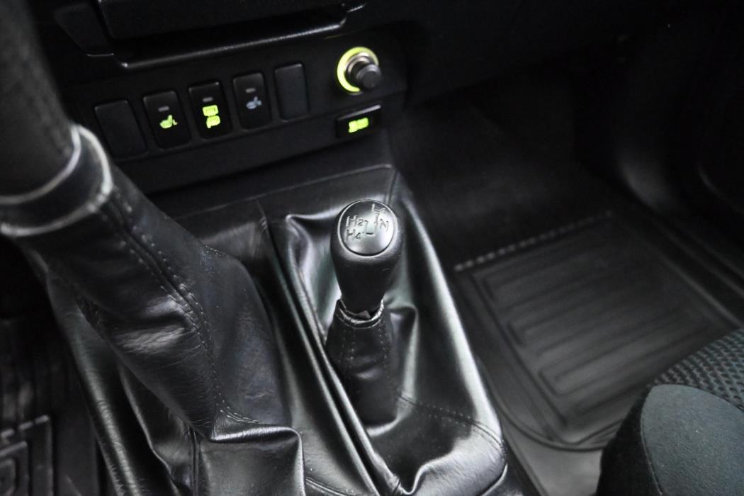 TOYOTA Hilux 2014