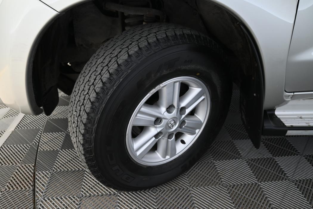 TOYOTA Hilux 2014