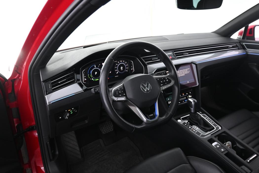 VOLKSWAGEN Passat 2021