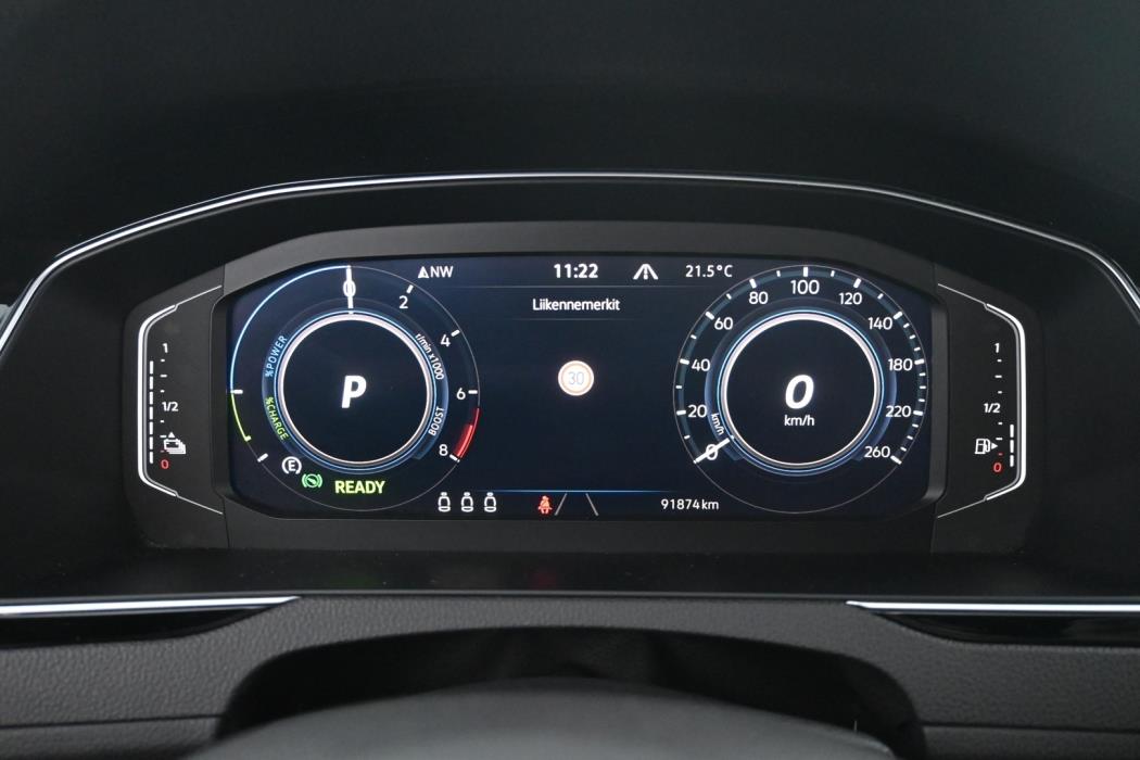 VOLKSWAGEN Passat 2021