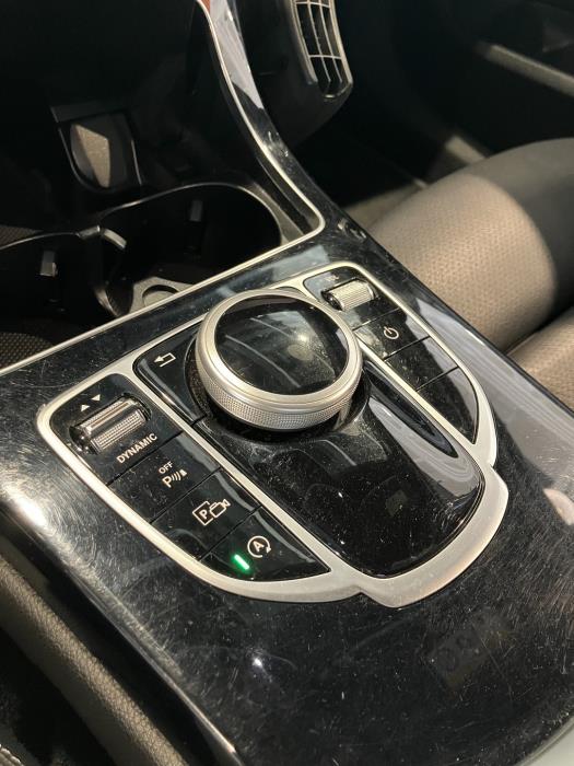 MERCEDES-BENZ C 2020