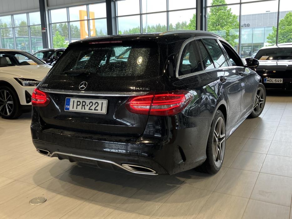 MERCEDES-BENZ C 2020
