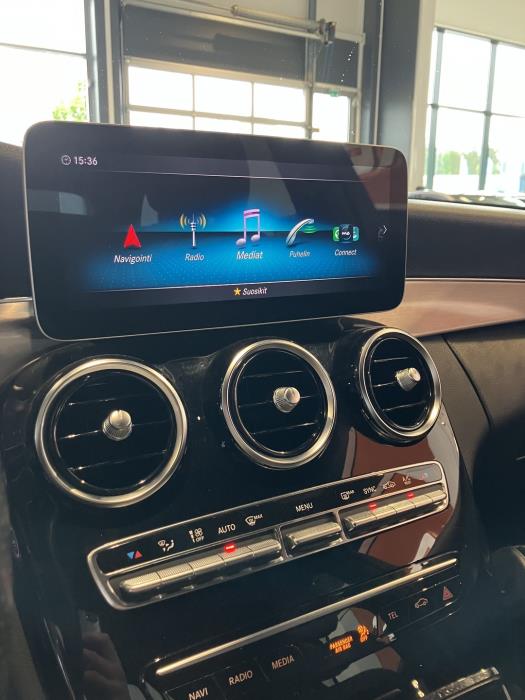 MERCEDES-BENZ C 2020
