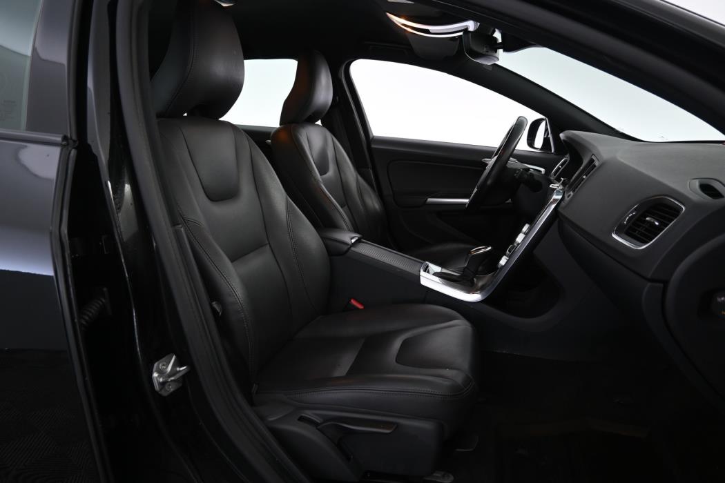 VOLVO V60 Cross Country 2018